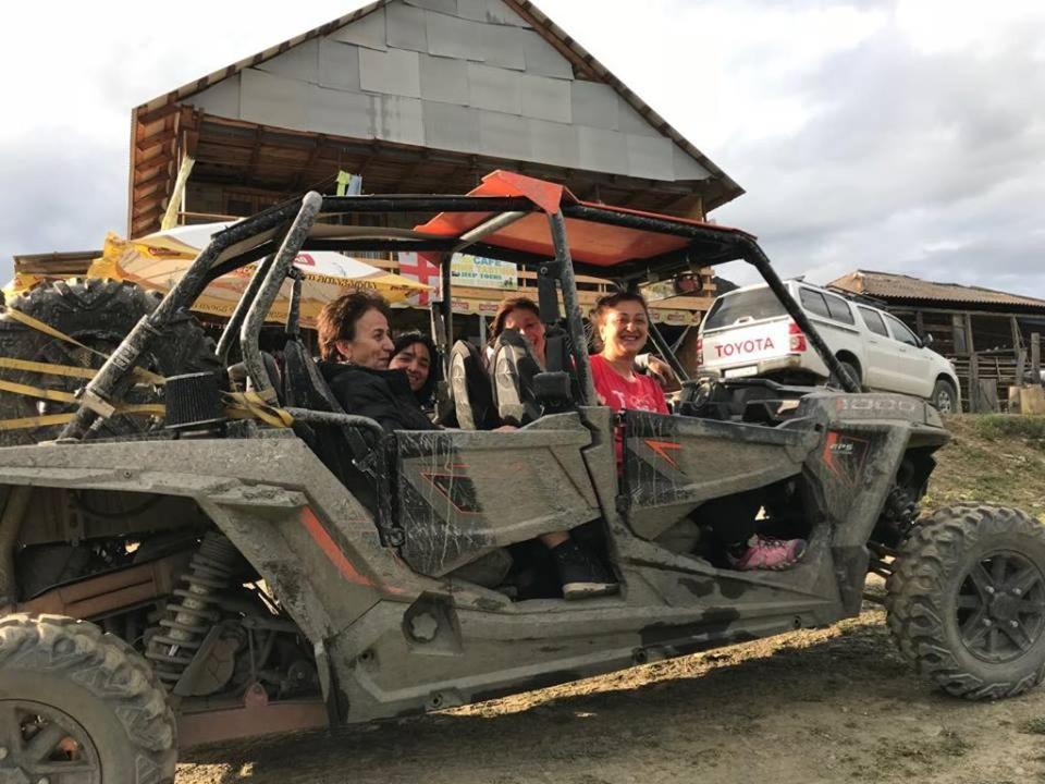 Ostello Tishe Omalo Esterno foto