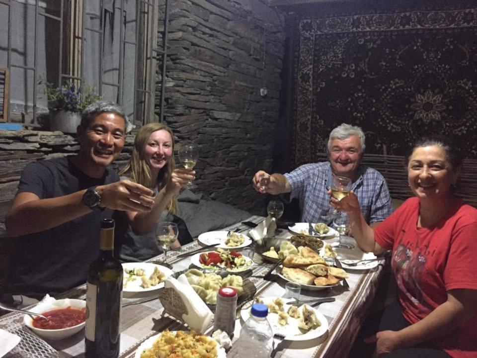 Ostello Tishe Omalo Esterno foto